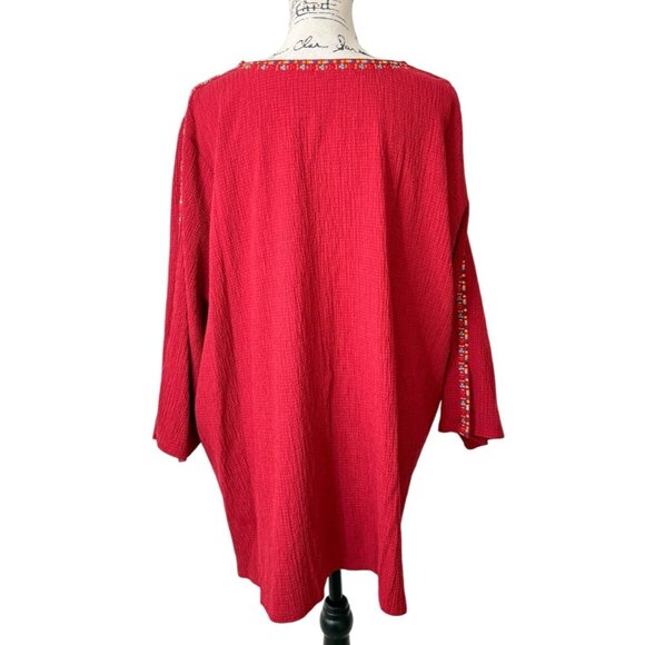 Calessa Womens Red Tunic Top Embroidered Floral V-Neck Boho Size 2X - Picture 3 of 7